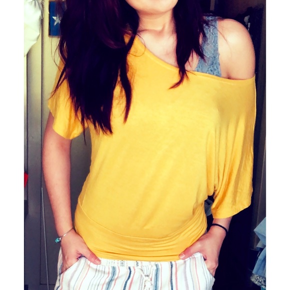 Tops - ✖️SOLD✖️ Yellow Flowy Bell Sleeves Fitted Blouse